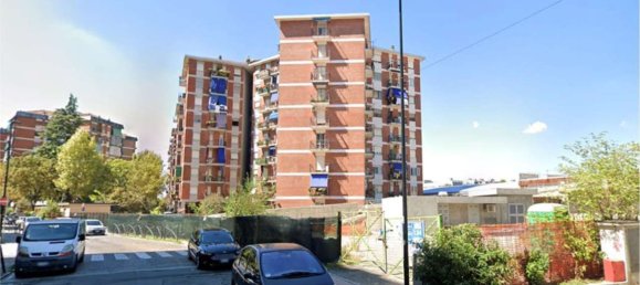4 rooms Apartment in Cinisello Balsamo, Italy No. 287718 12