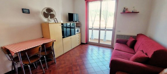 Studio in San Bartolomeo al Mare, Italy No. 294305 8