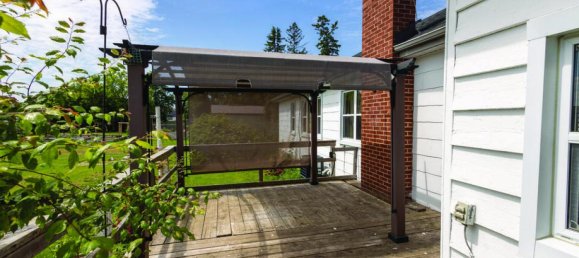 4 bedrooms House in Hamilton, Canada No. 403 5