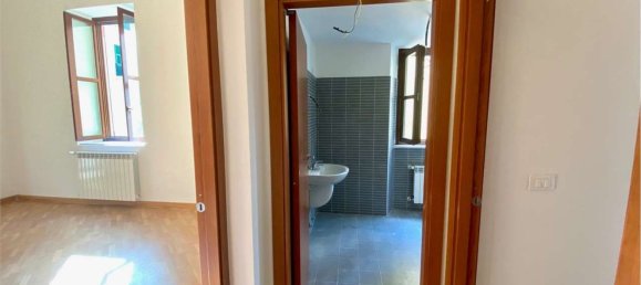 6-Zimmer Wohnung in Genoa, Italy, Nr. 139966 8