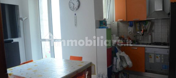 2 bedrooms Apartment in Turin, Italy No. 350597 6