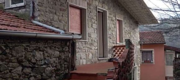 3 rooms Apartment in Sarzana, Italy No. 263414 4