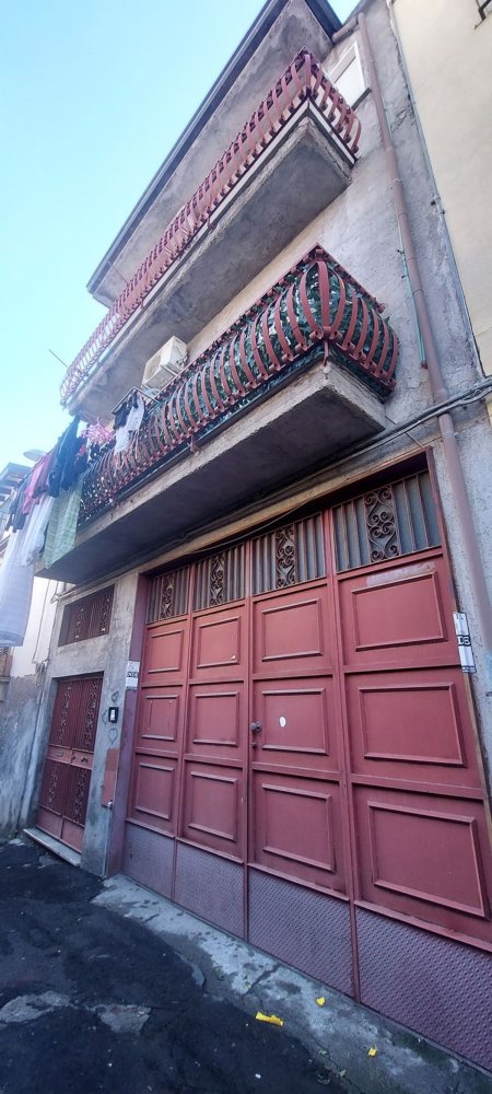 Casa de 6 divisões em Paternò, Italy N.º 51733