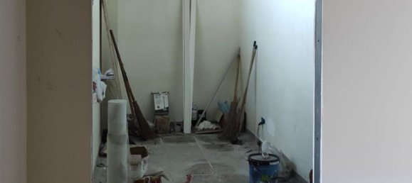 3 rooms Commercial property in Orta di Atella, Italy No. 73759 6