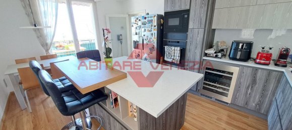 4 rooms Apartment in Venice, Italy No. 70078 17