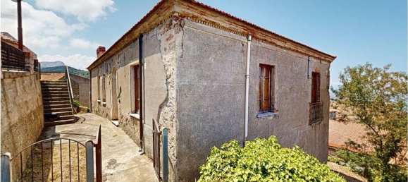 9-Zimmer Haus in San Marco d'Alunzio, Italy, Nr. 160070 49