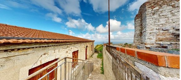 9 rooms House in San Marco d'Alunzio, Italy No. 160070 5