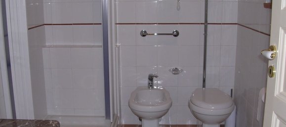 9-Zimmer Haus in San Marco d'Alunzio, Italy, Nr. 160070 44