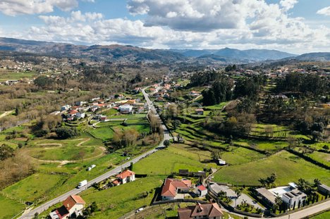 2100m² Land in Arcos de Valdevez, Portugal No. 83709