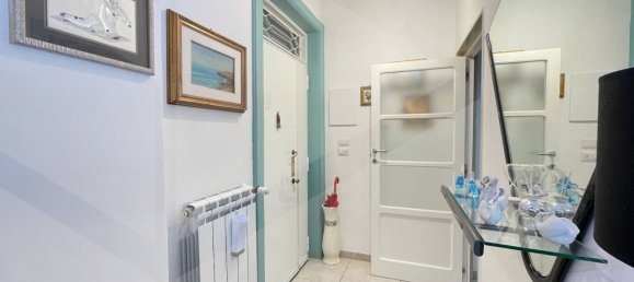 3غرفة شقة في Bari, Italy رقم 33848 7