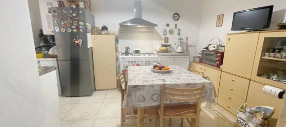 3غرفة شقة في Bari, Italy رقم 33848 4