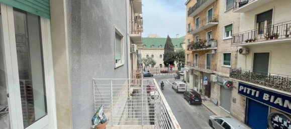 3غرفة شقة في Bari, Italy رقم 33848 2