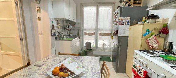 3غرفة شقة في Bari, Italy رقم 33848 30