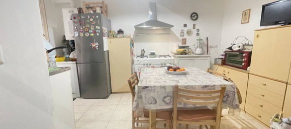 3غرفة شقة في Bari, Italy رقم 33848 8