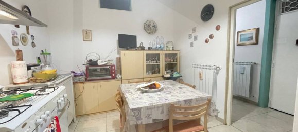 3غرفة شقة في Bari, Italy رقم 33848 9