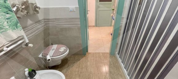 3غرفة شقة في Bari, Italy رقم 33848 18