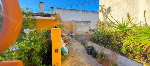 2 bedrooms Villa in Alenquer, Portugal No. 52233 2