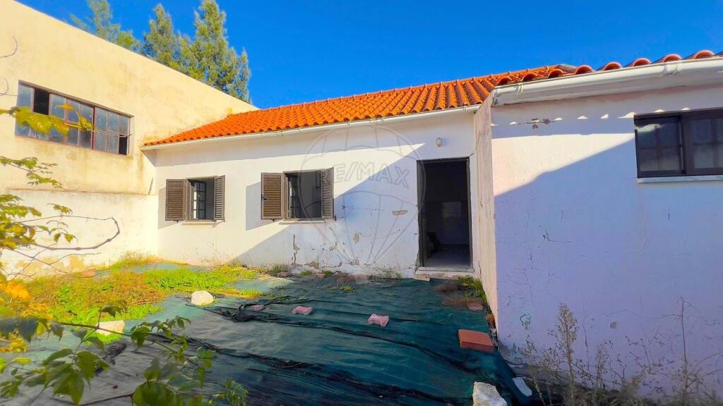 2 bedrooms Villa in Alenquer, Portugal No. 52233
