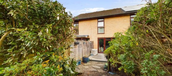 2 Schlafzimmer Haus in Bordon, United Kingdom, Nr. 13863 7