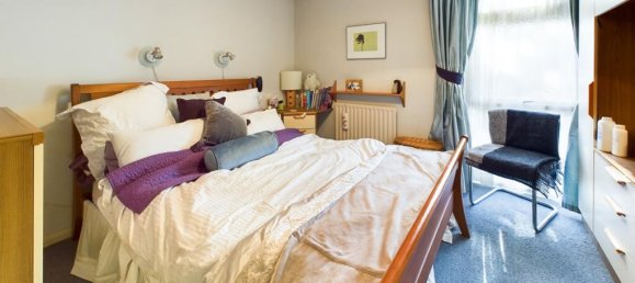 2 Schlafzimmer Haus in Bordon, United Kingdom, Nr. 13863 8
