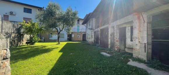 6 bedrooms House in Udine, Italy No. 322296 12