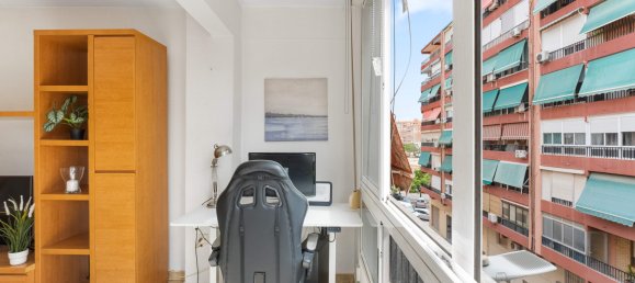 2 bedrooms Apartment in Alicante, Spain No. 143664 3