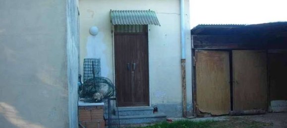 2 bedrooms Apartment in Vigevano, Italy No. 287287 3