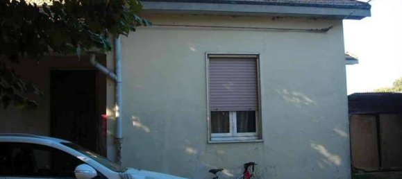 2 bedrooms Apartment in Vigevano, Italy No. 287287 2