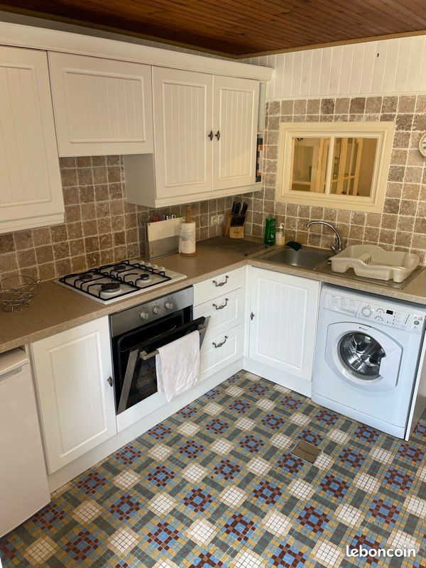 2 bedrooms House in Vienne, France No. 337817