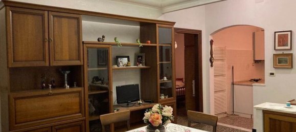 4غرفة شقة في Vado Ligure, Italy رقم 194872 8