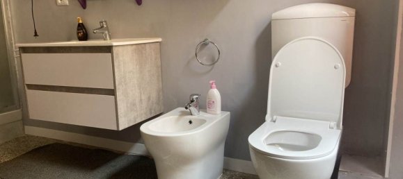 4غرفة شقة في Vado Ligure, Italy رقم 194872 22