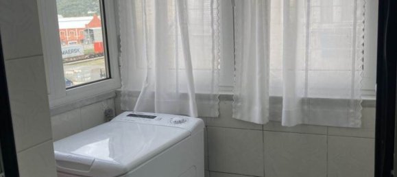 4غرفة شقة في Vado Ligure, Italy رقم 194872 2