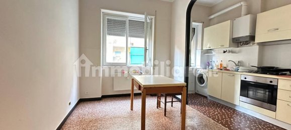 2 Schlafzimmer Wohnung in Genoa, Italy, Nr. 337237 5