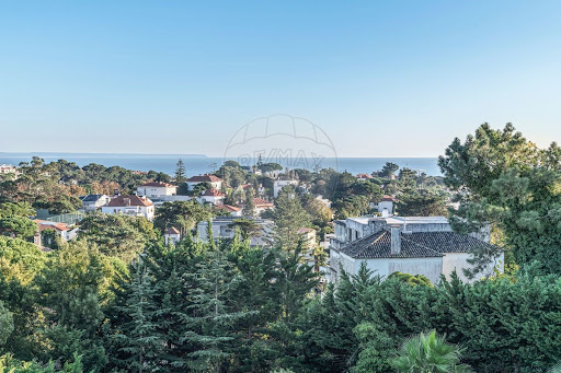 3 bedrooms Apartment in Cascais, Portugal No. 292657