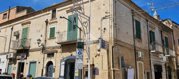 6 rooms House in Torremaggiore, Italy No. 123149 5