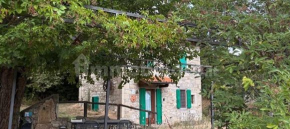 2 bedrooms House in Camugnano, Italy No. 275787 3