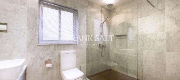 2 bedrooms Apartment in Sliema, Malta No. 1240 8