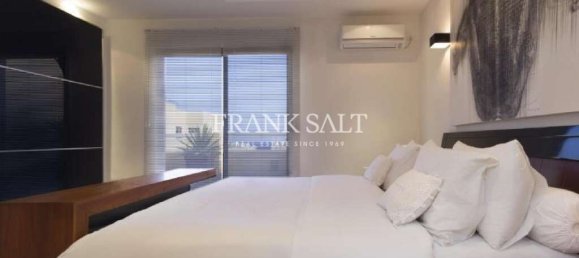 2 bedrooms Apartment in Sliema, Malta No. 1240 11