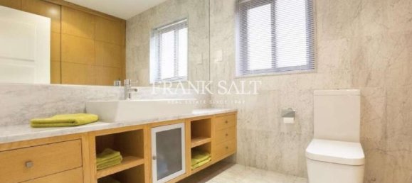 2 bedrooms Apartment in Sliema, Malta No. 1240 10