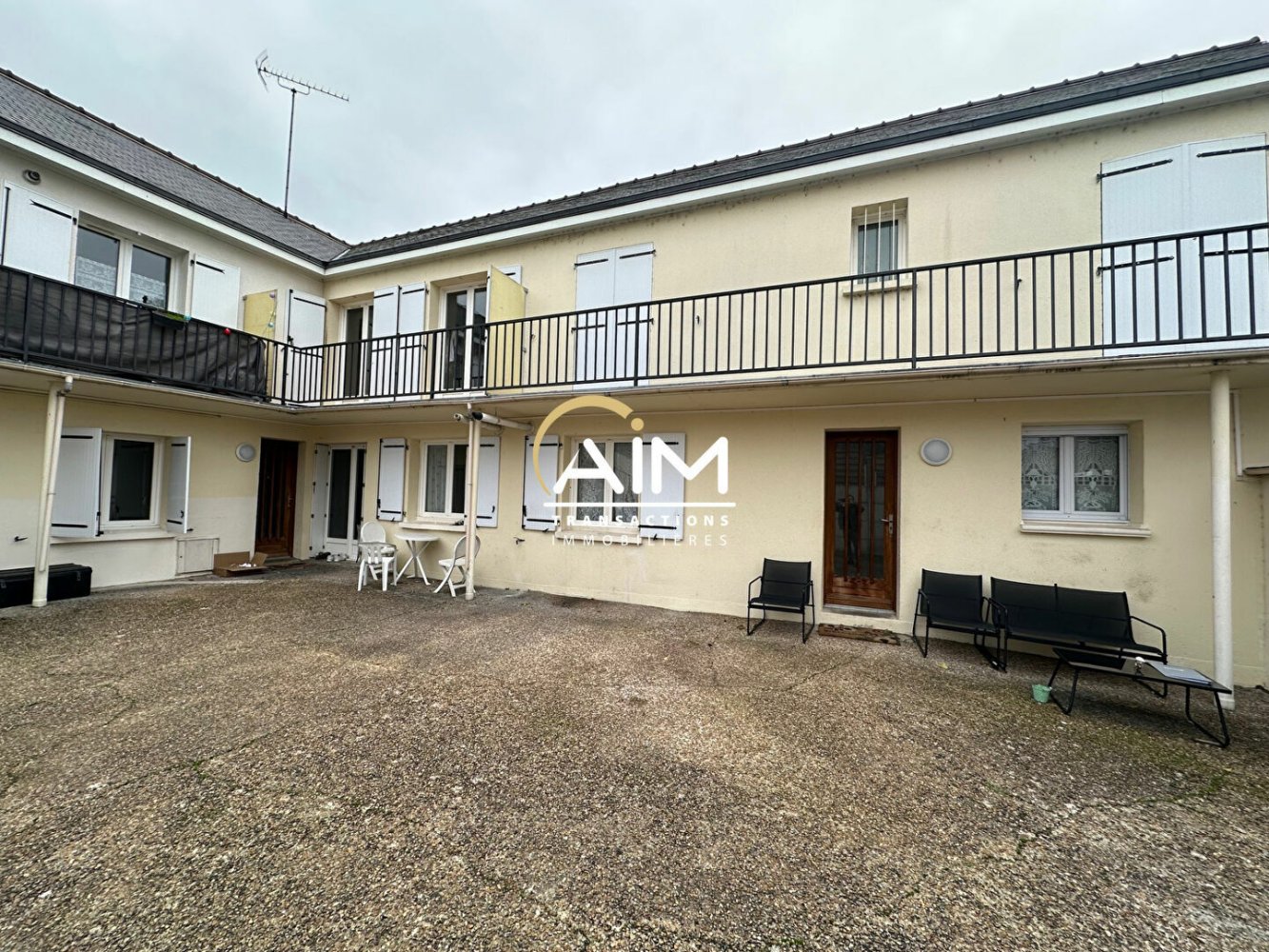 6 Schlafzimmer Gebäude in La Riche, France, Nr. 39856