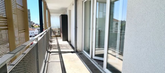 3 rooms Apartment in Nanterre, France No. 282781 3