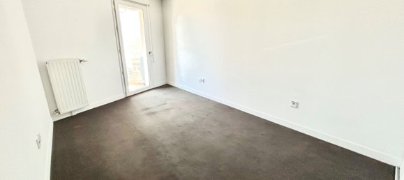 3 rooms Apartment in Nanterre, France No. 282781 4