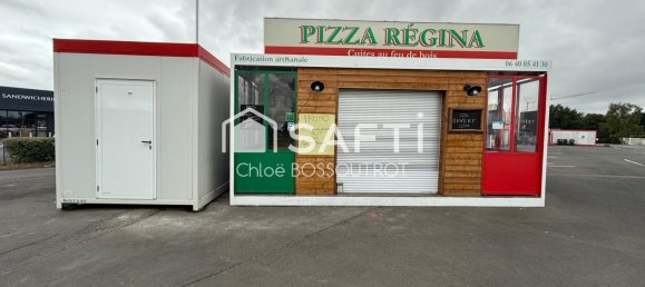 34m² Commercial property in Avrille, France No. 281846 4