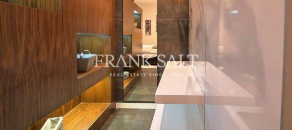 2 bedrooms Apartment in Senglea, Malta No. 4421 4