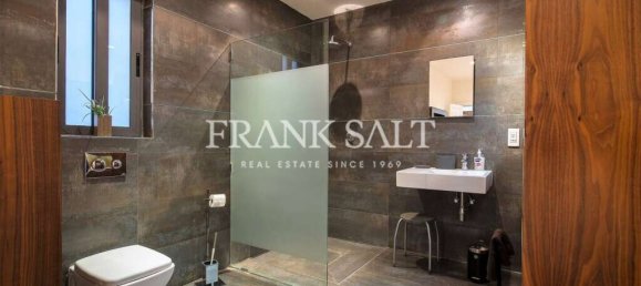 2 bedrooms Apartment in Senglea, Malta No. 4421 14