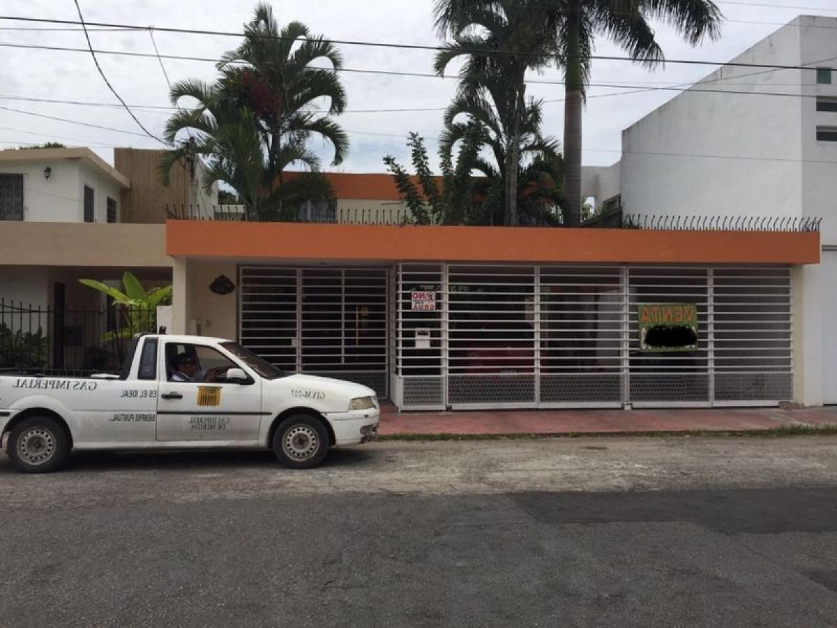 6 bedrooms House in Yucatan, Mexico No. 180912