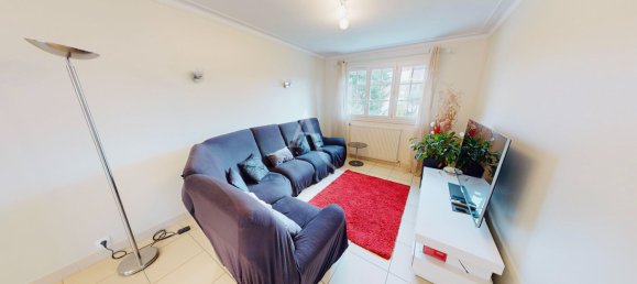 5 bedrooms House in Roissy-en-Brie, France No. 176731 2