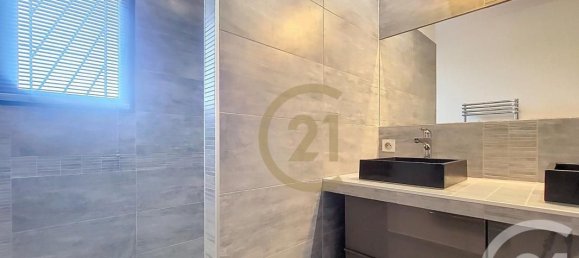 3 bedrooms Villa in Draguignan, France No. 277172 9