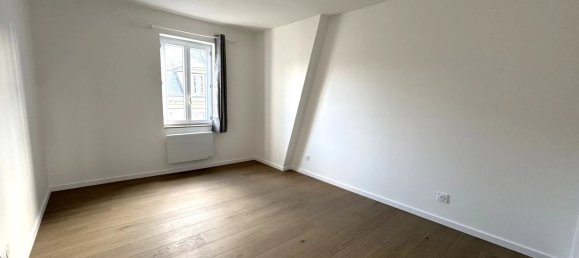 2 bedrooms Apartment in Compiegne, France No. 152538 6