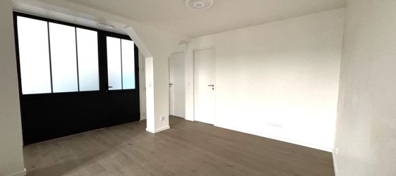 2 bedrooms Apartment in Compiegne, France No. 152538 3